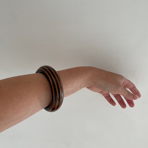 Fabulous Striped Bangle - Picture 5 of 15